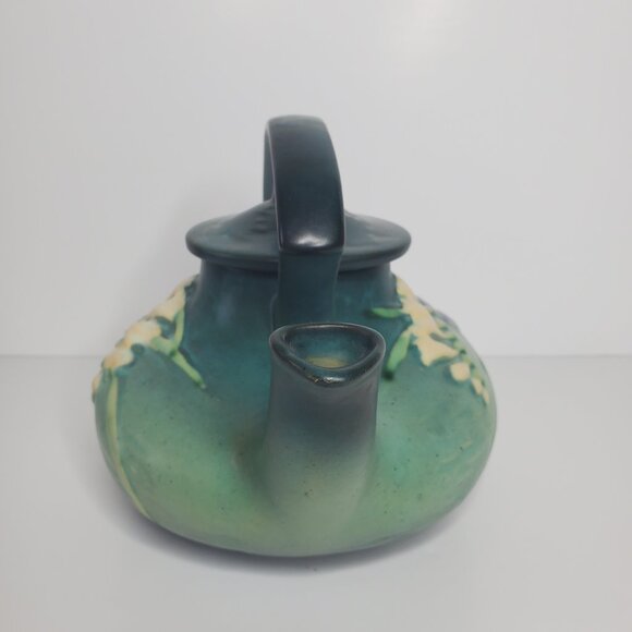 Vintage Roseville Freesia Teapot – 1940s Green Glaze Art Pottery - Picture 5 of 10